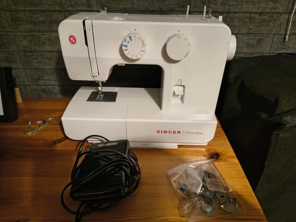 Singer Promise naaimachine, Ophalen of Verzenden