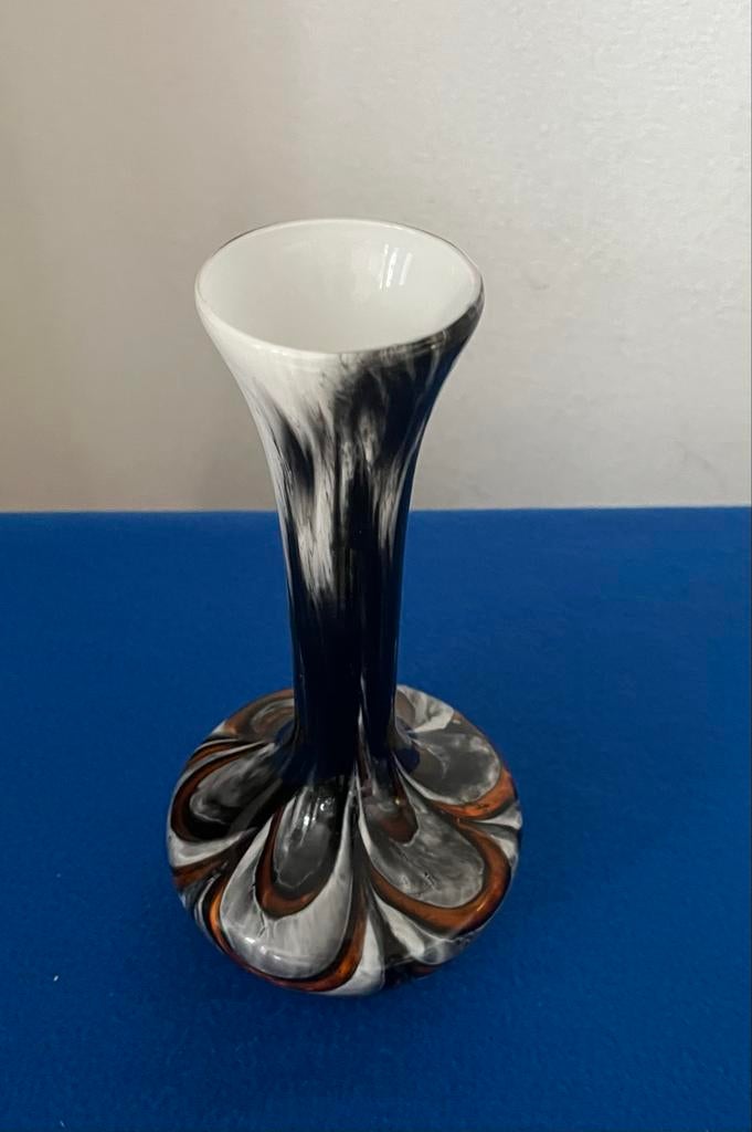 Glazen vintage vaas , Carlo Moretti in Empoli, Italië., Antiek en Kunst, Antiek | Vazen, Ophalen of Verzenden