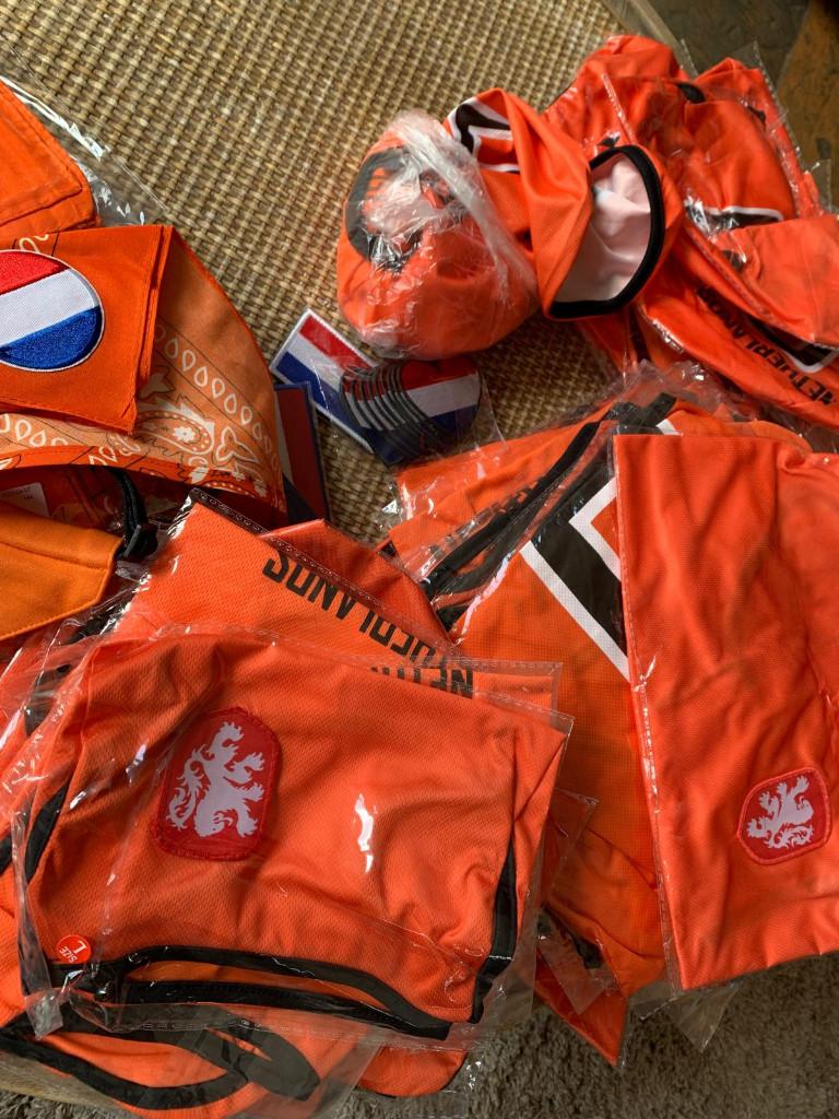 Oranje hondenspullen (shirts, bandana, etc)., Dieren en Toebehoren, Honden-accessoires, Nieuw, Verzenden