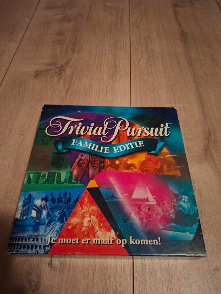 Trivial Pursuit Familie Editie. Alleen ophalen!, Hobby en Vrije tijd, Gezelschapsspellen | Bordspellen, Ophalen