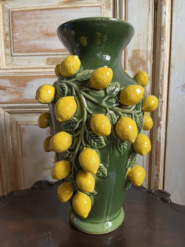 DK aardewerk vaas citroenen, Aardewerk of Porselein, Ophalen of Verzenden, Zo goed als nieuw, Minder dan 50 cm