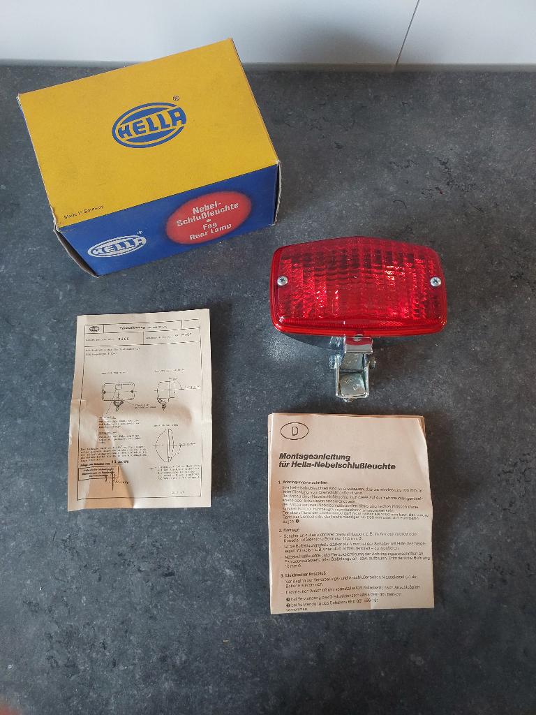 NOS Hella NES 80 Mistachterlicht Oldtimer VW Porsche BMW, Ophalen of Verzenden