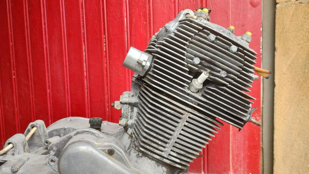 Moto Laverda SF 750 - Motor, Ophalen