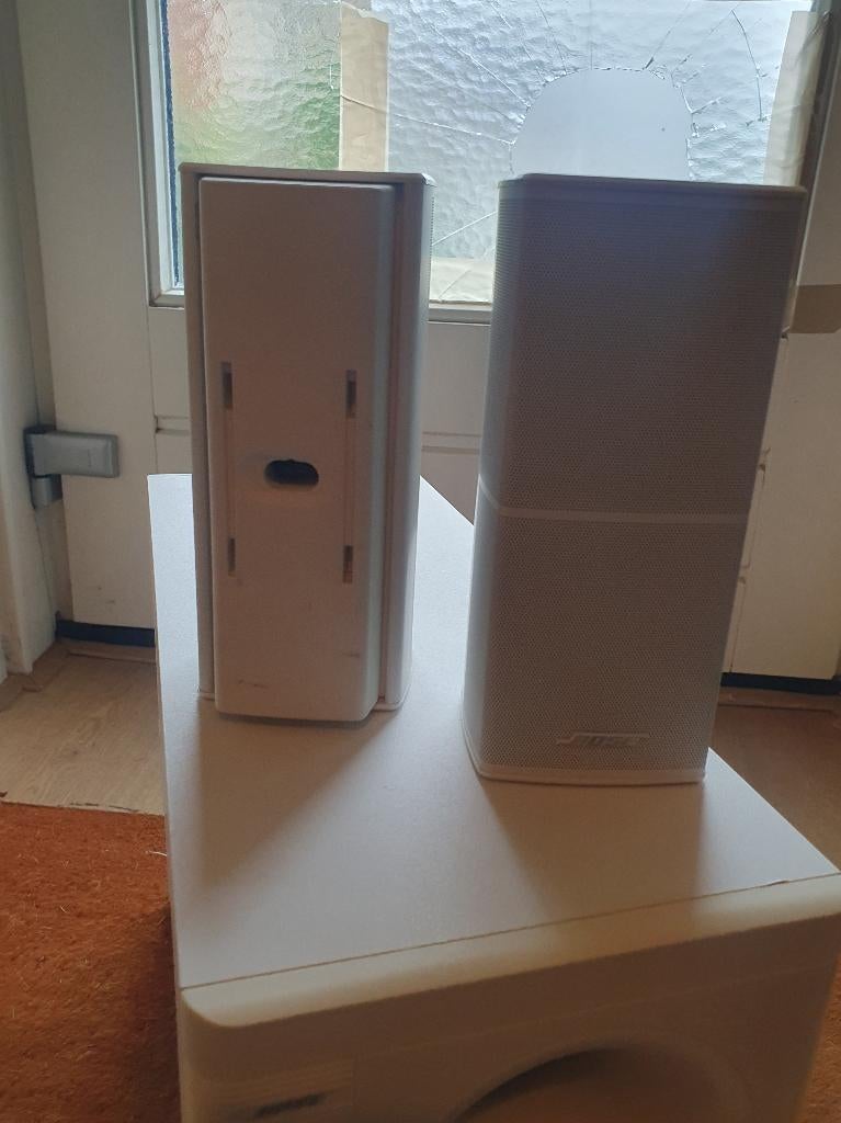 Bose Acoustimass 5 incl 2 Bose Cube reflecting speakers, 70 watt of meer, Zo goed als nieuw, Overige spelers, Ophalen