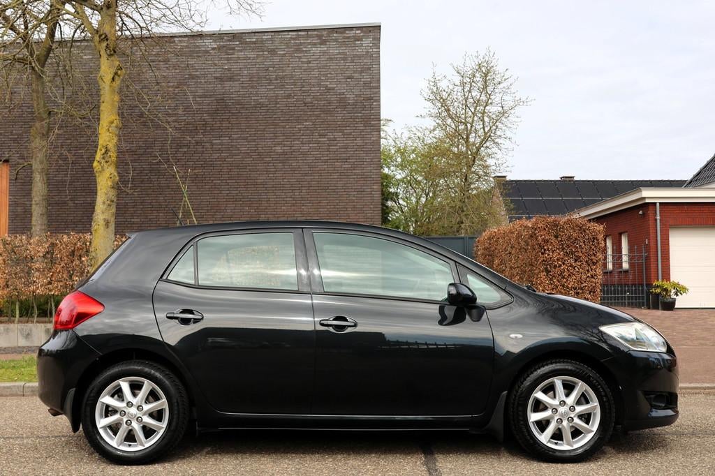 Toyota Auris 1.6-16V Sol | NAVI | CLIMA | CRUISE | TREKHAAK, 450 kg, Gebruikt, 4 cilinders, Zwart