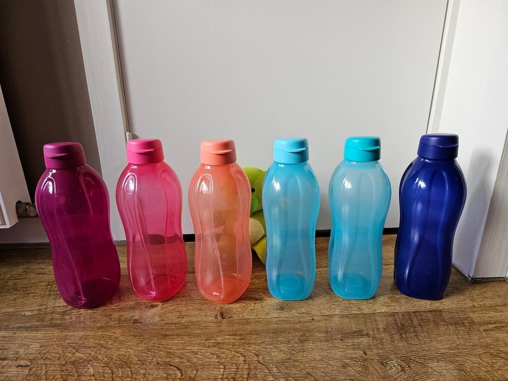# Tupperware nieuwe 2 liter fles sportdop, Ophalen of Verzenden, Nieuw, Blauw, Beker of Kan