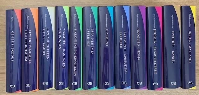 StudieBijbel Oude Testament; compleet in 12 delen, Ophalen of Verzenden, Zo goed als nieuw