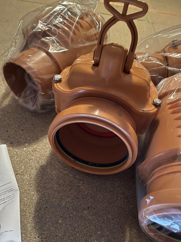 3x Wavin Terugslagklep 125 mm - Nieuw, Doe-het-zelf en Verbouw, Buizen en Afvoer, Afvoer, Pvc, Nieuw, Ophalen of Verzenden