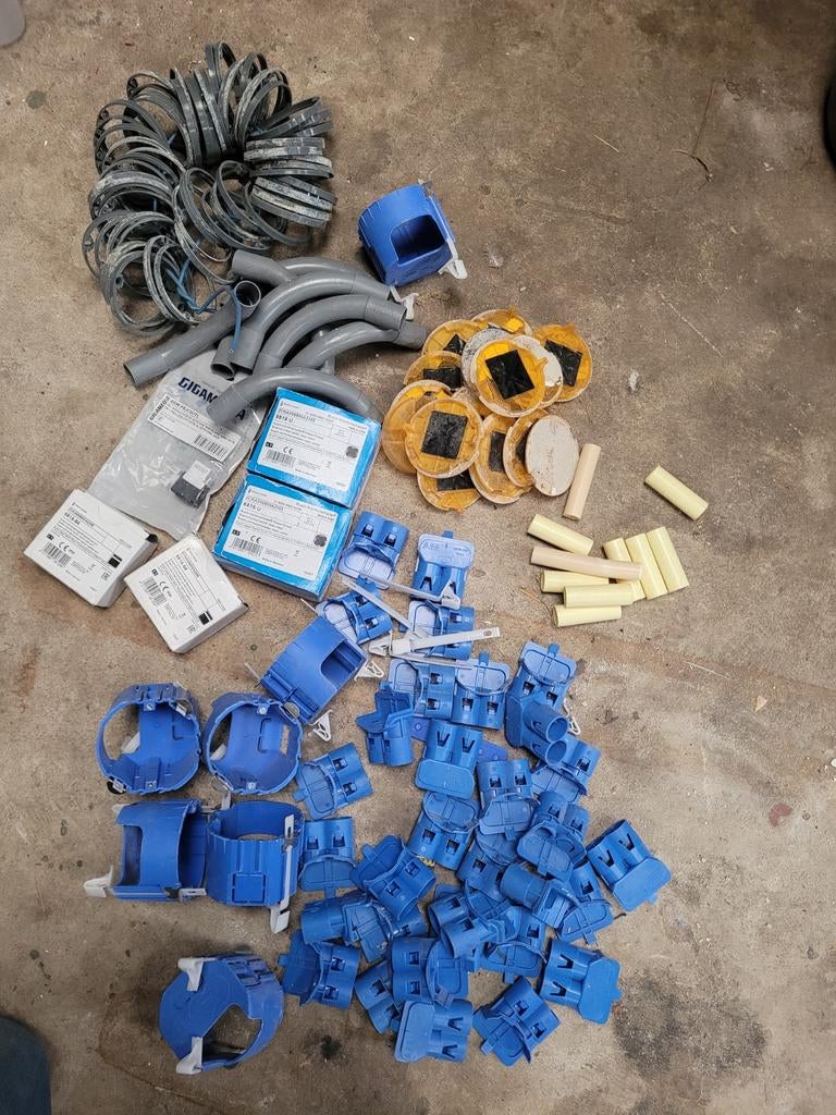 Diverse electra gratis, Doe-het-zelf en Verbouw, Elektra en Kabels, Ophalen