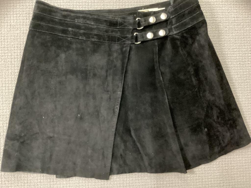 Zwarte suède rok maat 38, Kleding | Dames, Rokken, Maat 38/40 (M), Zwart, Ophalen of Verzenden, Zo goed als nieuw