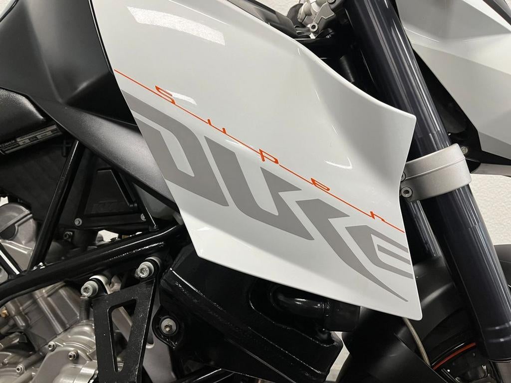 KTM 990 SUPER DUKE (bj 2010) - foto 3