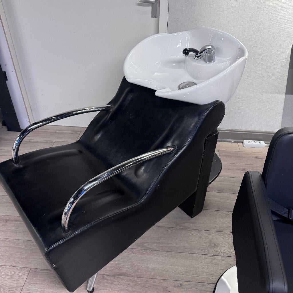 Wasunit zwart voetsteun kapsalon groothandel wasbak kapper, Wasunit, Zwart, Ophalen of Verzenden, Zo goed als nieuw