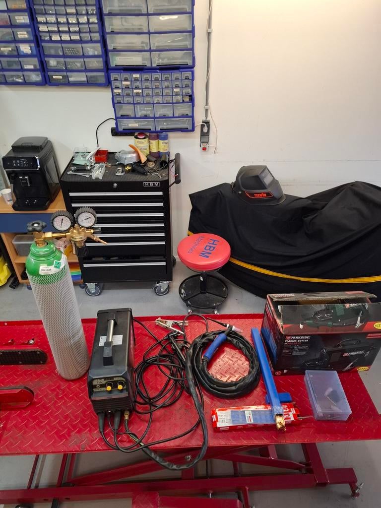 Tig lasapparaat, Ophalen, Zo goed als nieuw, 150 tot 250 ampère, Tig