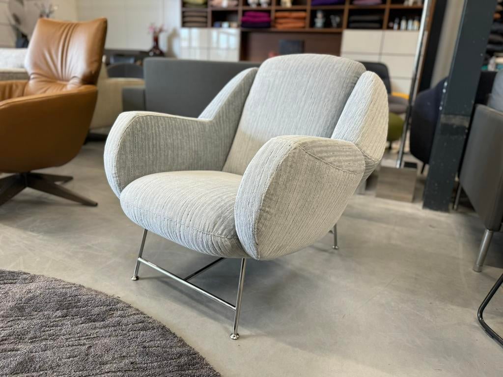 Nieuw Leolux Anton fauteuil Fez Stripe stof design stoel, Leolux, Pode Harvink Jori Rolf Benz Design on Stock Eyye Montis, Nieuw