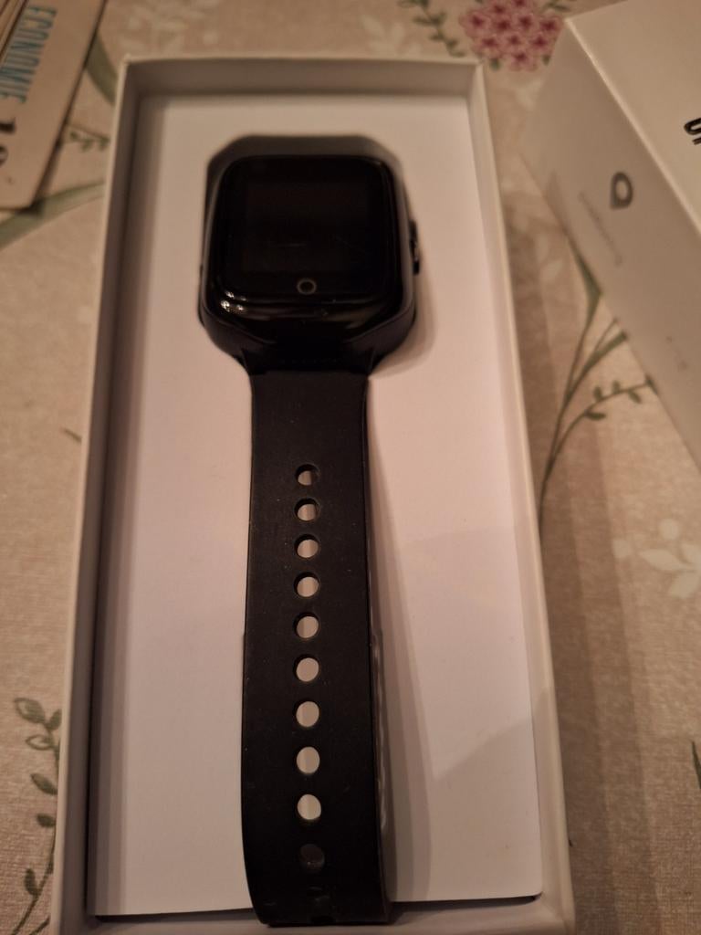 Wuzzi Alert Indi smartwatch zwart, Ophalen, Zwart, Zo goed als nieuw, GPS