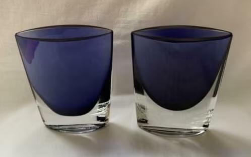 Twee krosno vaasjes ongeveer 12 cm hoog, Overige kleuren, Ophalen of Verzenden, Minder dan 50 cm, Glas