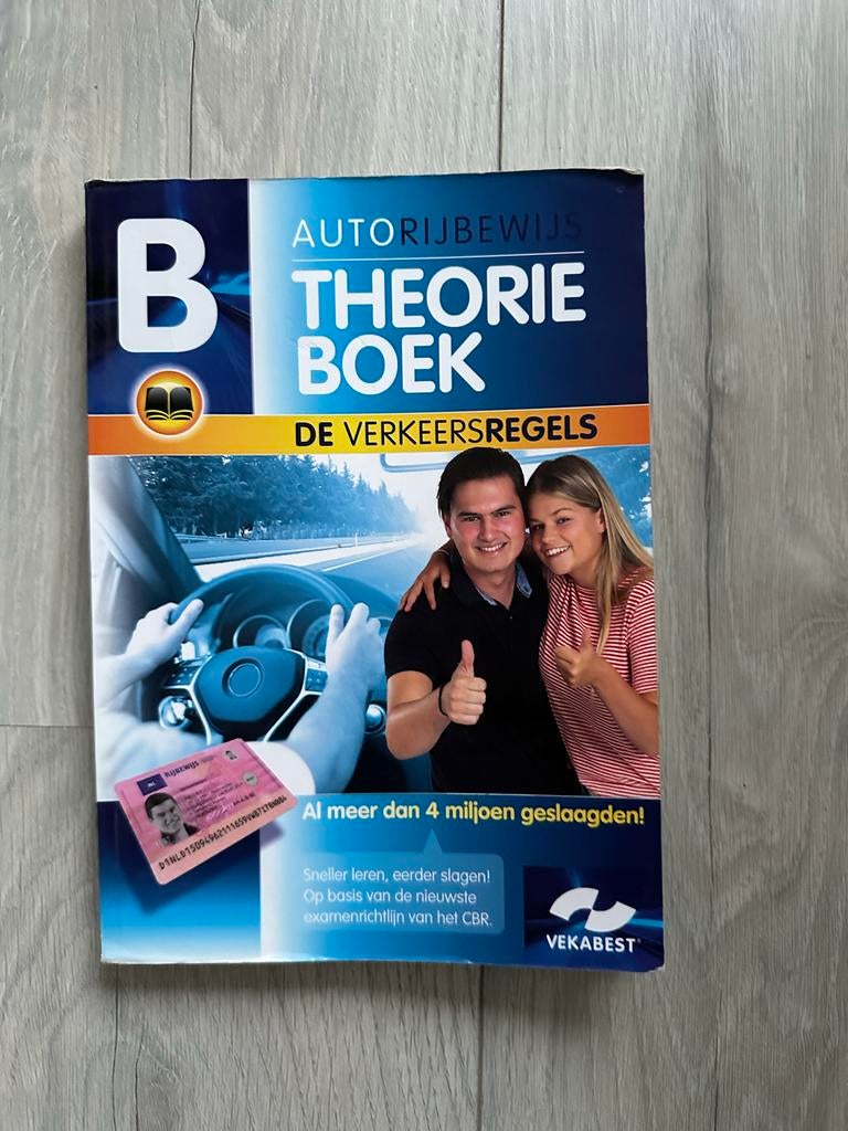 Theorieboek auto - Simpel en Duidelijk, Boeken, Ophalen of Verzenden, Gelezen, Niet van toepassing