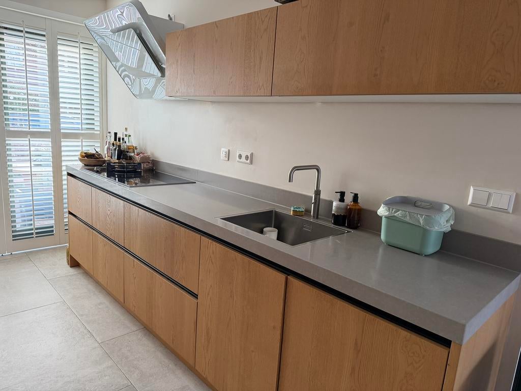 Keukenblad met wasbak, Ophalen, Zo goed als nieuw, Wit, Graniet of Steen