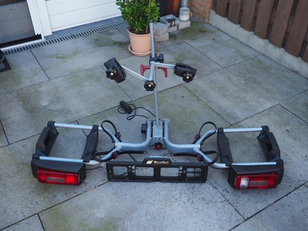 Fietsendrager Mova Next Lux – voor 2 fietsen – opklapbaar, Ophalen of Verzenden, Gebruikt, Trekhaakdrager