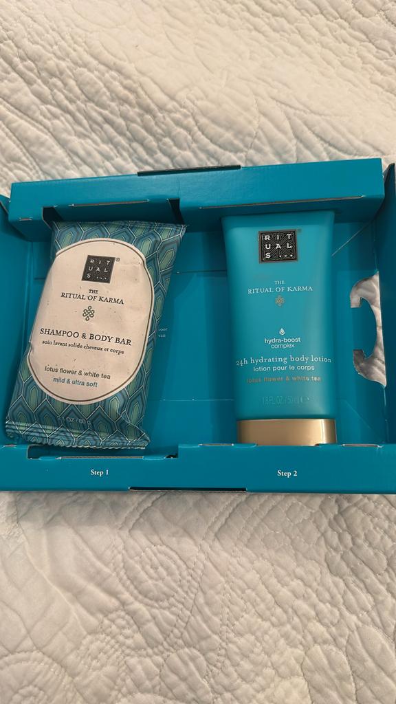 Rituals The Ritual of Karma Set: Shampoo & Body Bar + Bodylo, Ophalen of Verzenden, Nieuw, Bad & Douche