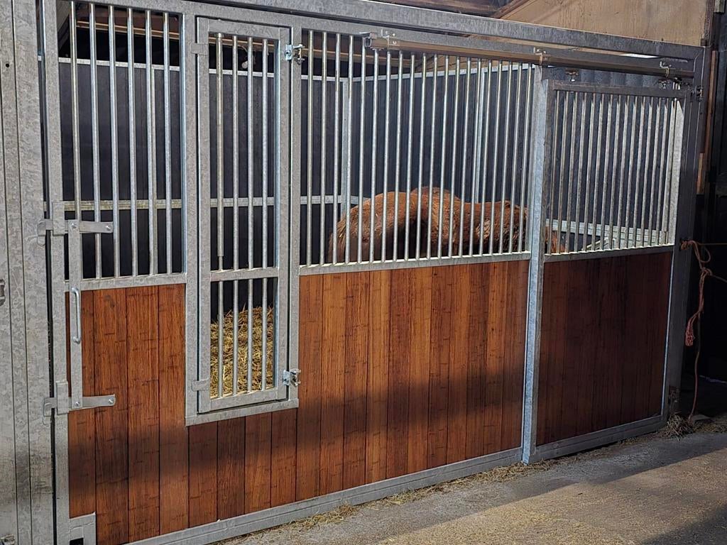 Voor al u binnen boxen, Dieren en Toebehoren, Stalling en Weidegang