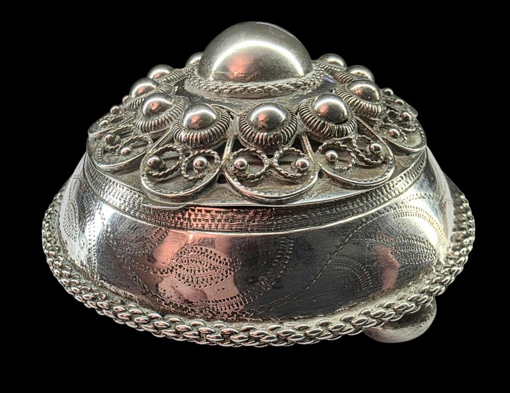 Zilver 19e eeuws Doosje Zeeuws Broekstuk, Antiek en Kunst, Verzenden, Zilver