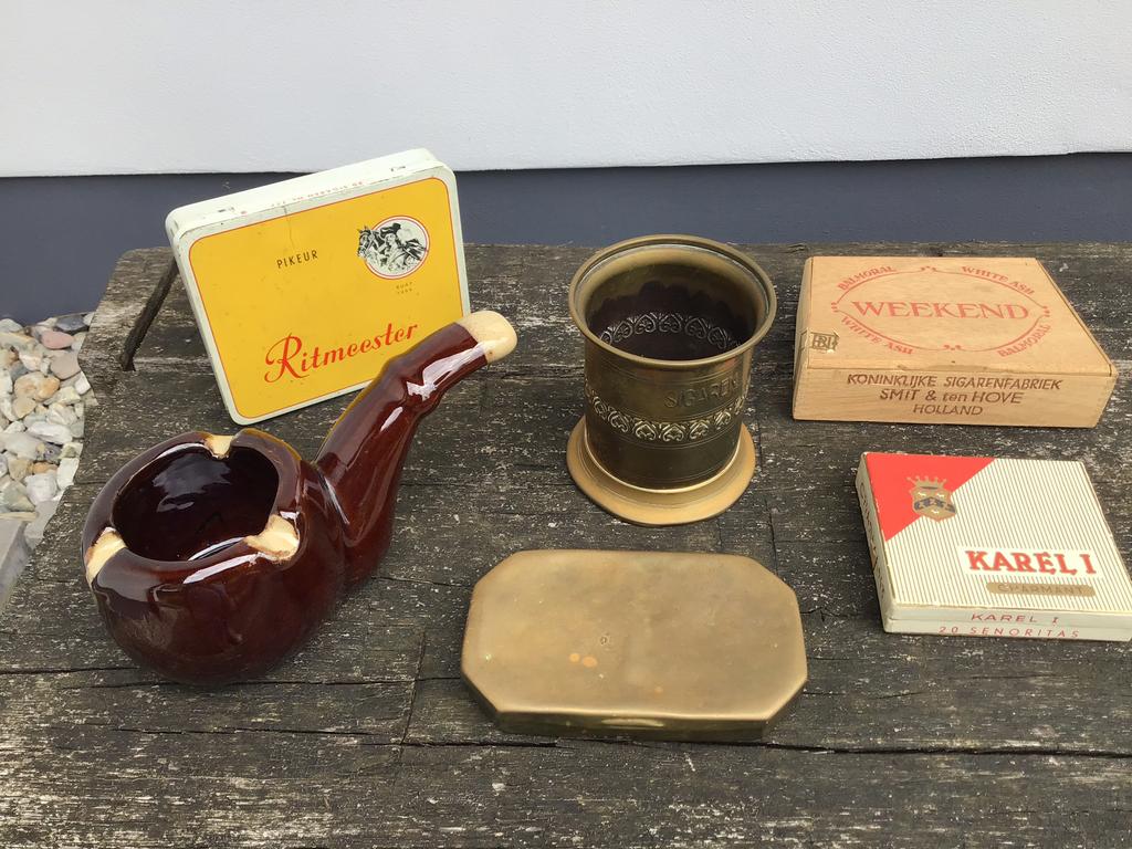 Koperen sigarenbeker en tabaksdoos - sigarendoosjes- asbak, Ophalen of Verzenden, Zo goed als nieuw, Tabaksdoos of Verpakking