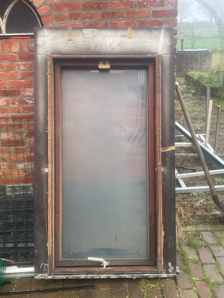 Dakraam kantelraam - Hout, Ophalen, Gebruikt, Raamkozijn, Inclusief glas