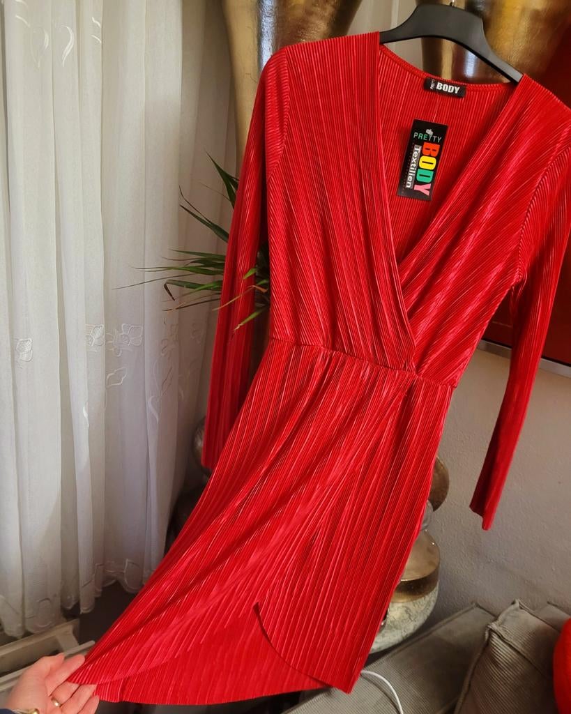 Rode jurk met lange mouwen - Pretty Body, Kleding | Dames, Pretty Body, Maat 46/48 (XL) of groter, Nieuw, Ophalen of Verzenden