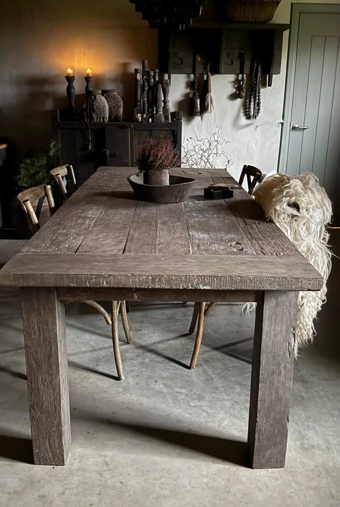 Tafel, eettafel lengte 260 en 300 cm, Old barn, 100 tot 150 cm, Vijf personen of meer, Rechthoekig, Biekkies