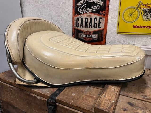 Harley Davidson Panhead Shovelhead Duo zadel wit, Ophalen, Gebruikt