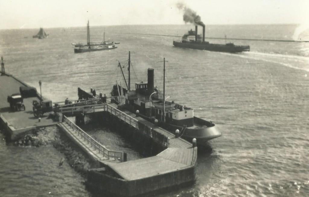 Vervoer-Foto-J-900 Enkhuizen-Harlingerboot--Vertrek Staverse, Verzenden, 1980 tot heden, Foto, Nieuw