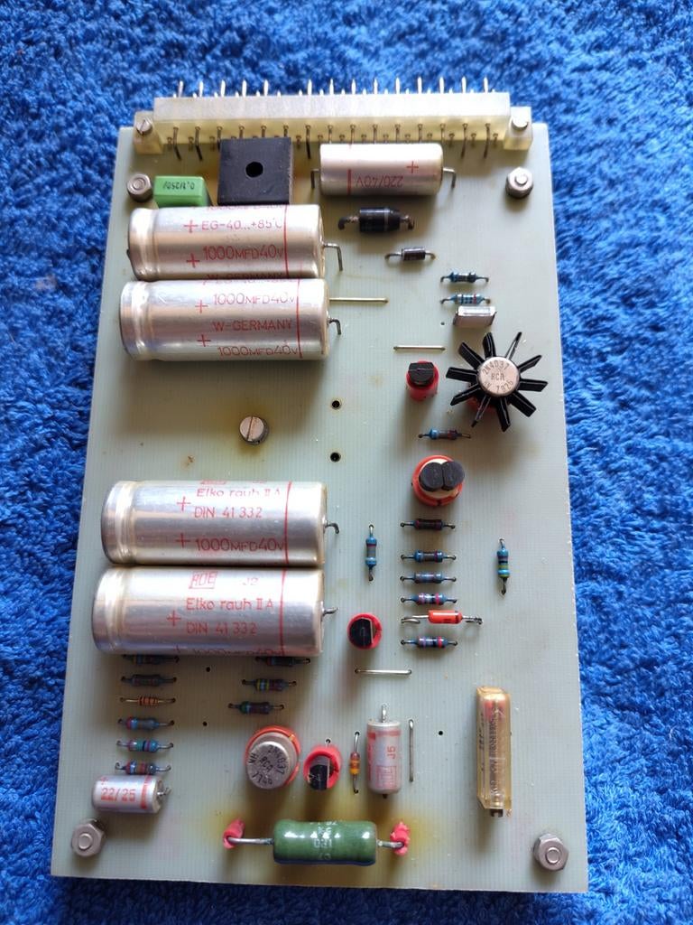 2 Gestabiliseerde voedingen CV 15-2, Ophalen of Verzenden