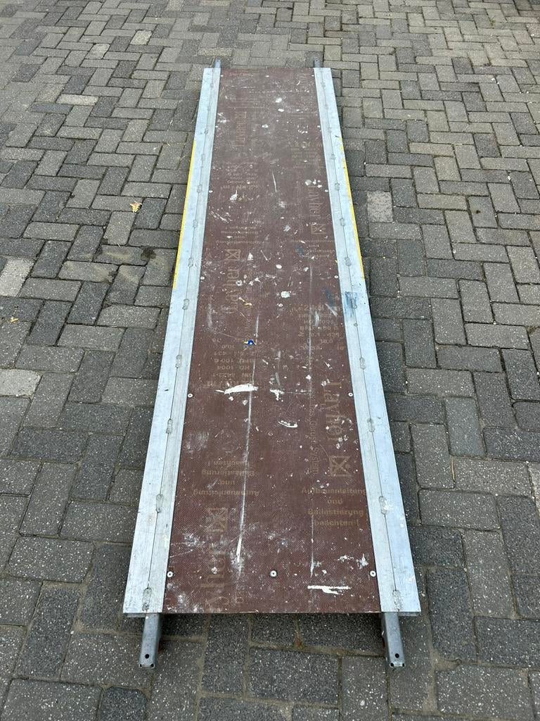 Layher Rolsteiger Doorbouwplatform 285cm, Ophalen, Zo goed als nieuw, Rolsteiger of Kamersteiger, 5 meter of hoger