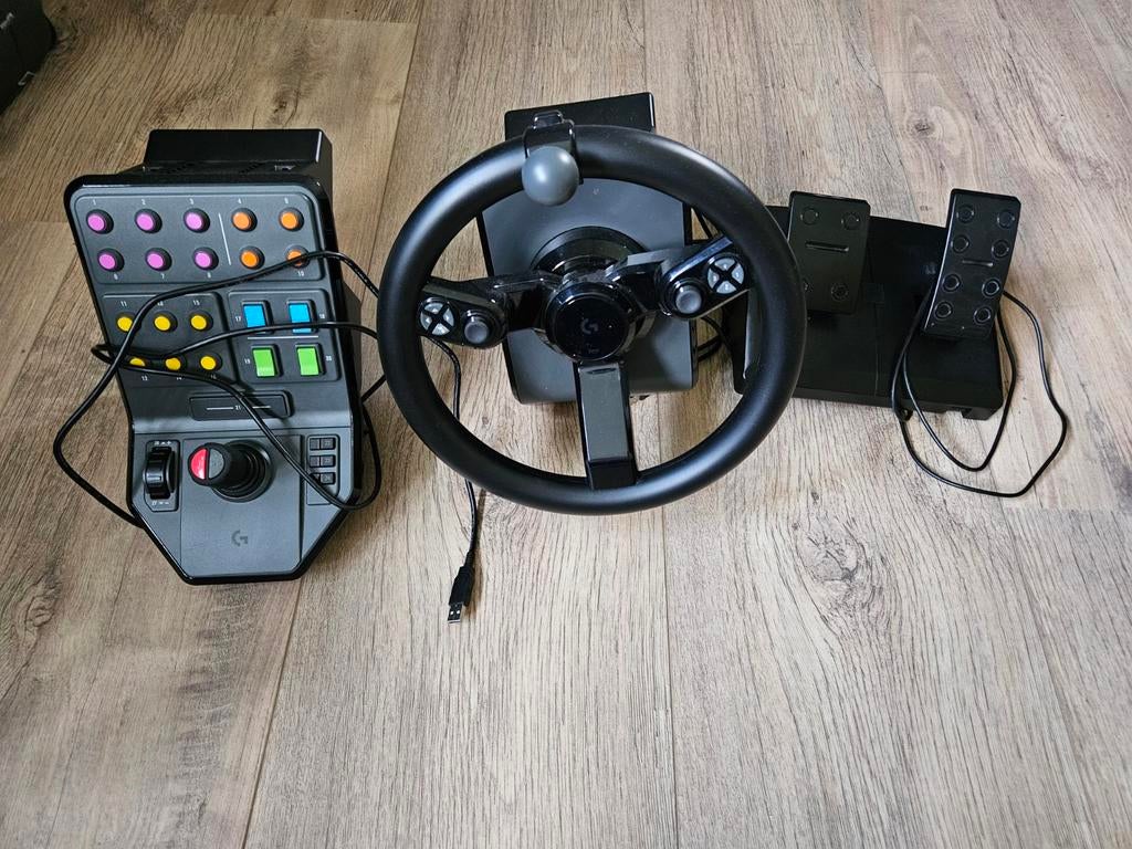 Logitech G Saitek Farm Simulator Heavy Equipment Bundle, Ophalen, Online, 1 speler, Zo goed als nieuw