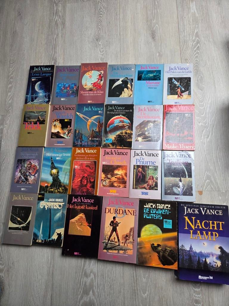24x boeken - Jack Vance, Boeken, Ophalen of Verzenden, Gelezen