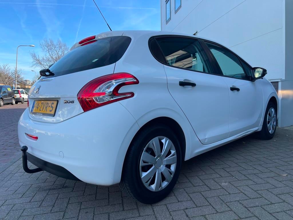 Peugeot 208 1.2 VTi Access/Volledig onderhouden/Cruise-c/Ele, Voorwielaandrijving, Euro 5, Gebruikt, 31 €/maand