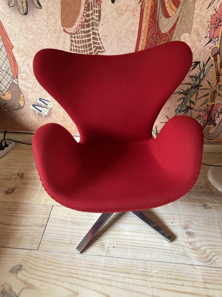 sean jean chair kasjmier rood, Huis en Inrichting, Fauteuils, 75 tot 100 cm, Ophalen of Verzenden, Zo goed als nieuw, Swan chair