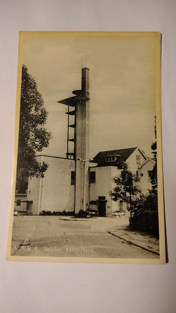 Hilversum V.A.R.A. Studio, Ophalen of Verzenden