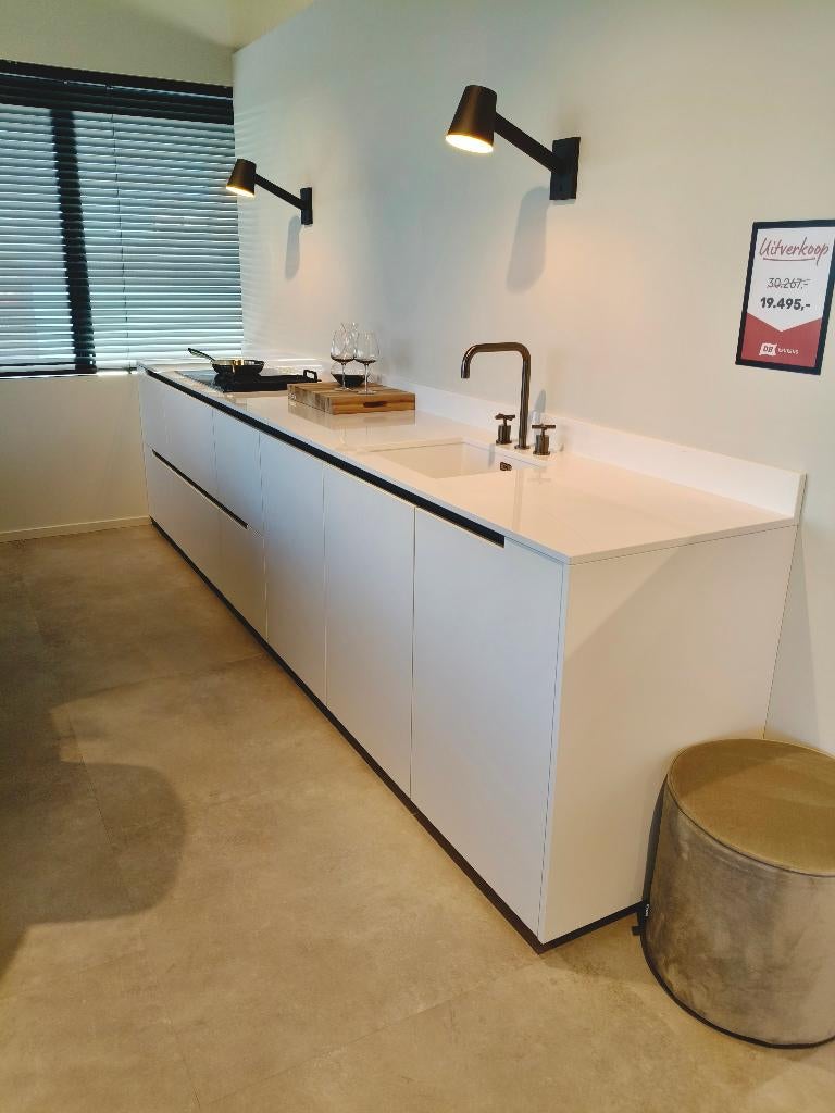 Moderne rechte keukenopstelling met kastenwand, Ophalen, Wit, Nieuw, Dubbelwandige keuken