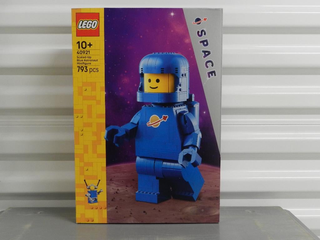 LEGO Grote blauwe minifiguur van een astronaut (40921), Lego, Nieuw, Ophalen of Verzenden, Space