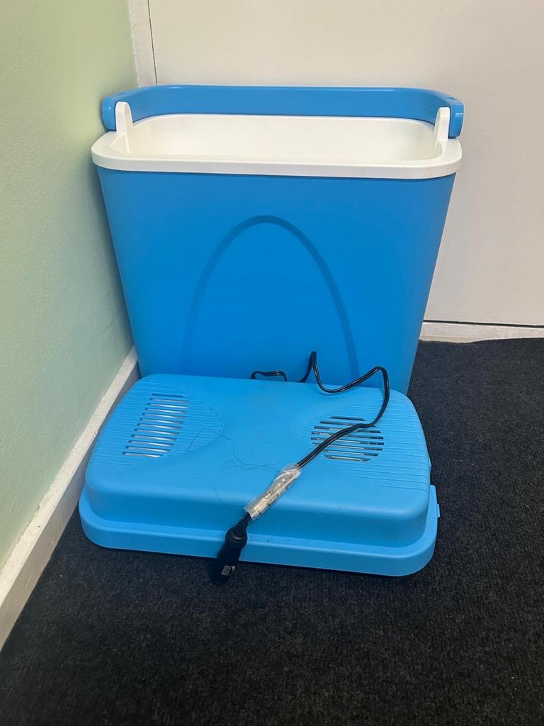 Koelbox voor in de auto - Ideaal voor vakantie!, Caravans en Kamperen, Koelboxen, Ophalen, Zo goed als nieuw, Koelbox, Elektrisch