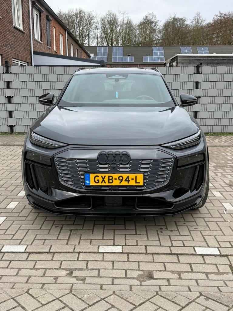 Audi Q6 e-tron S edition 100 kWh 388 Edition One, Auto's, Audi, Automaat, 100 kWh, 23 min, 163 pk