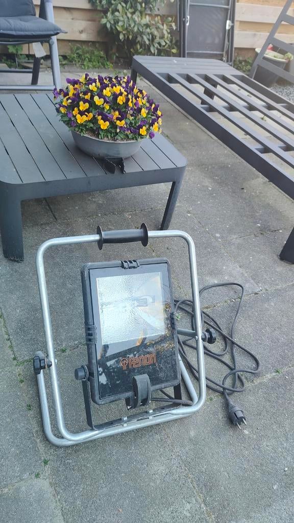 Fenton bouwlamp met statief, Gebruikt, Met statief, Ophalen of Verzenden, Lamp met armatuur