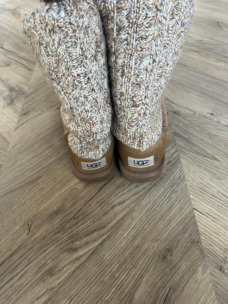 Uggs bruin maat 38, Ophalen of Verzenden, Zo goed als nieuw, Bruin