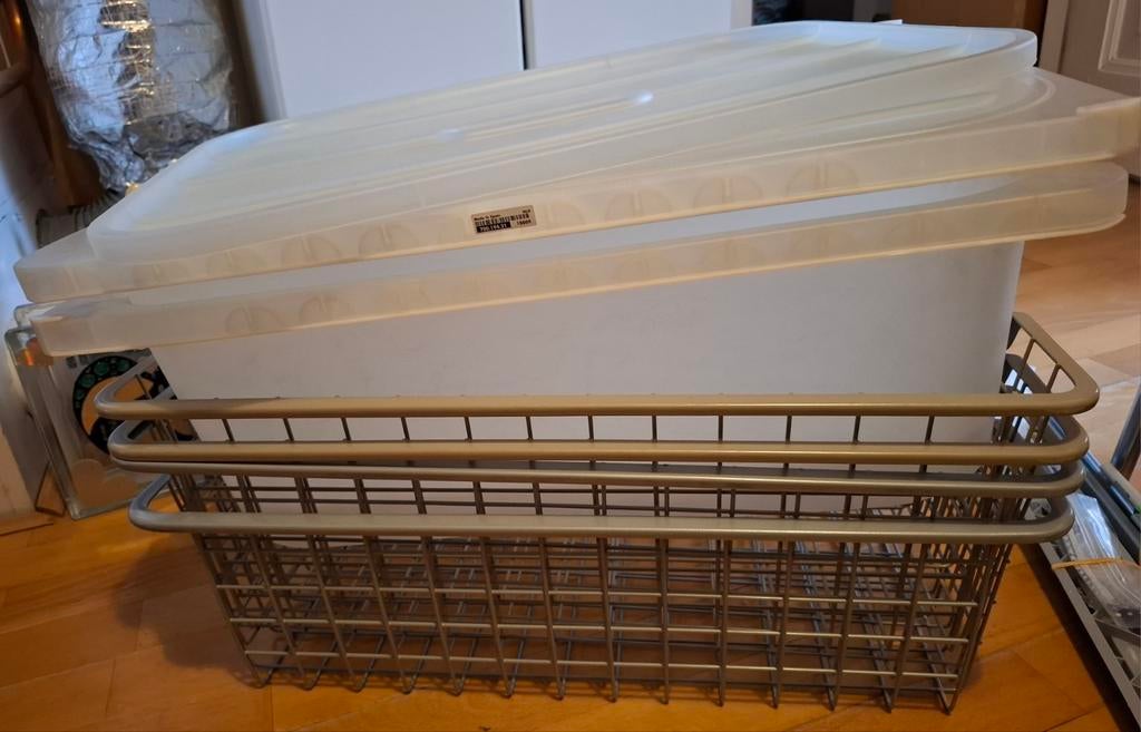 2 bakken met deksel en 4 korven voor Pax-kast 50 cm Ikea, Ophalen, 25 tot 50 cm, Minder dan 50 cm, Minder dan 100 cm