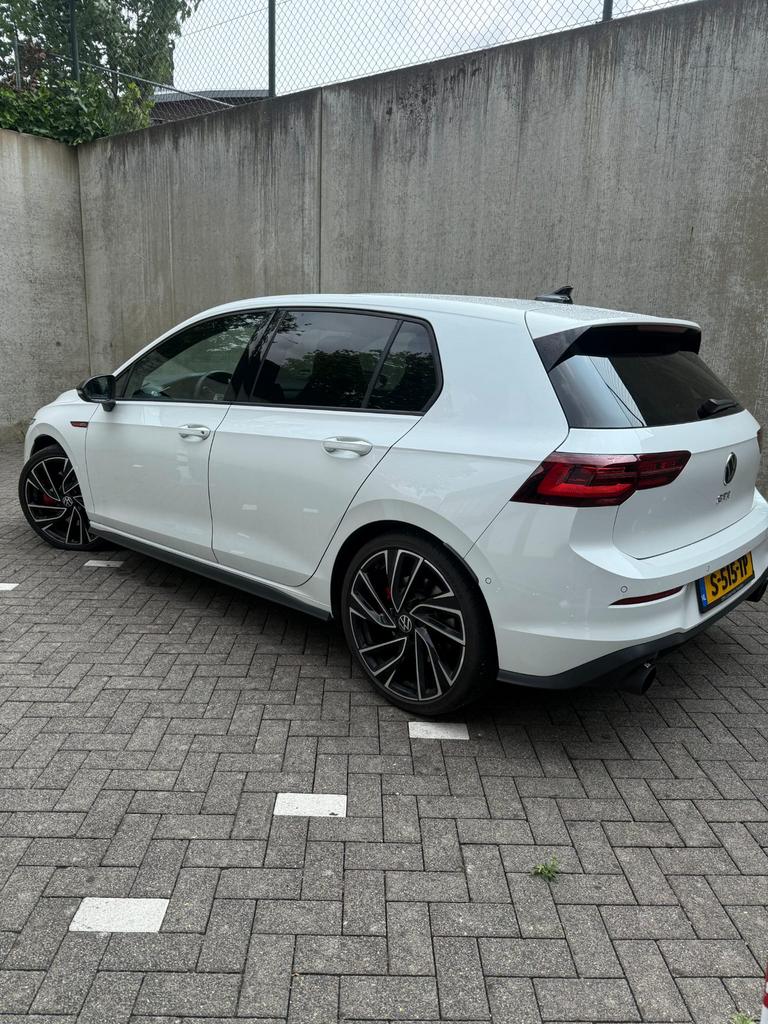 Volkswagen Golf 8 GTI DSG/pano,leder,iq lights,sportuitlaat!, 730 kg, 1363 kg, Zwart, 4 cilinders