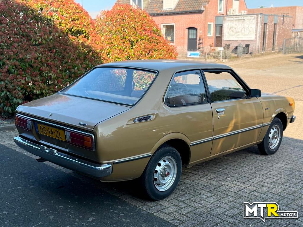 Toyota Corolla 1.2 de Luxe AUTOMAAT|ORIG. NEDERLANDS, Automaat, Achterwielaandrijving, Gebruikt, 4 cilinders