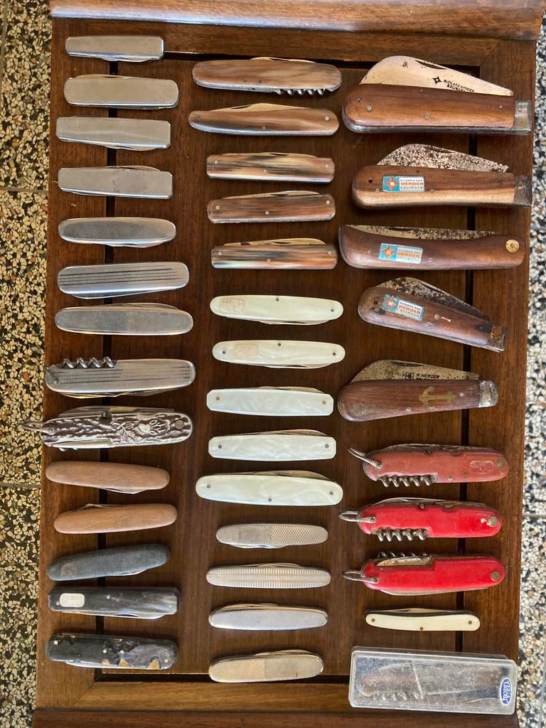 38 vintage zakmessen / pocket knives, Ophalen