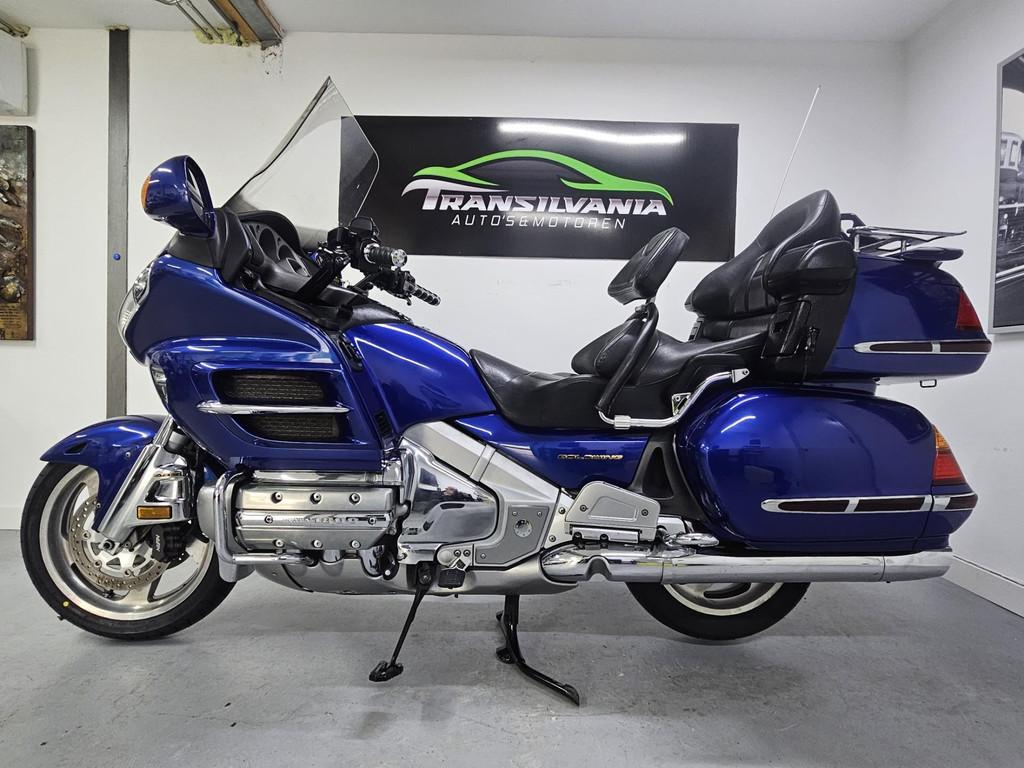 Honda GL 1800 Gold Wing Dual C-ABS Deluxe - foto 2